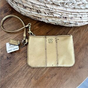 NWT Vintage Coach Gold Wristlet